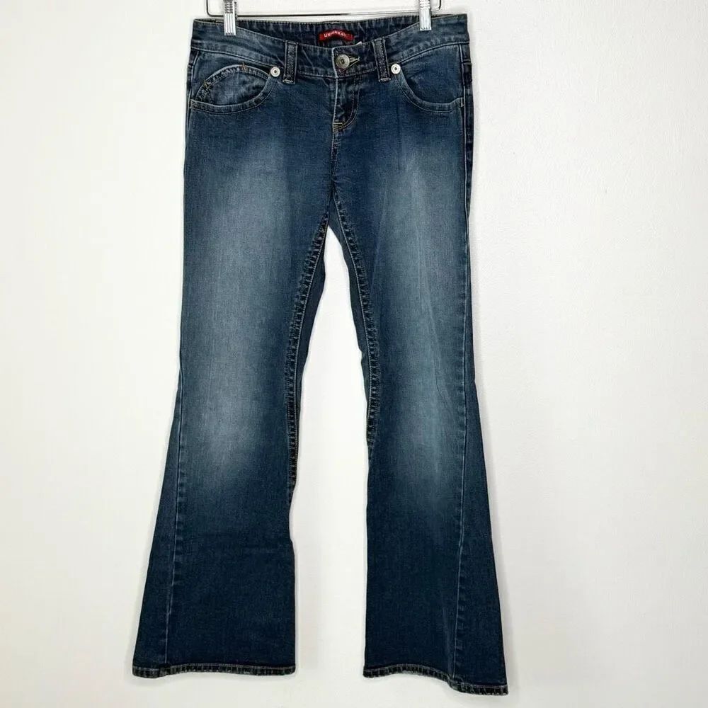 UnionBay Vintage Y2K Low Rise Flares With Pocket Detail - Juniors US 9